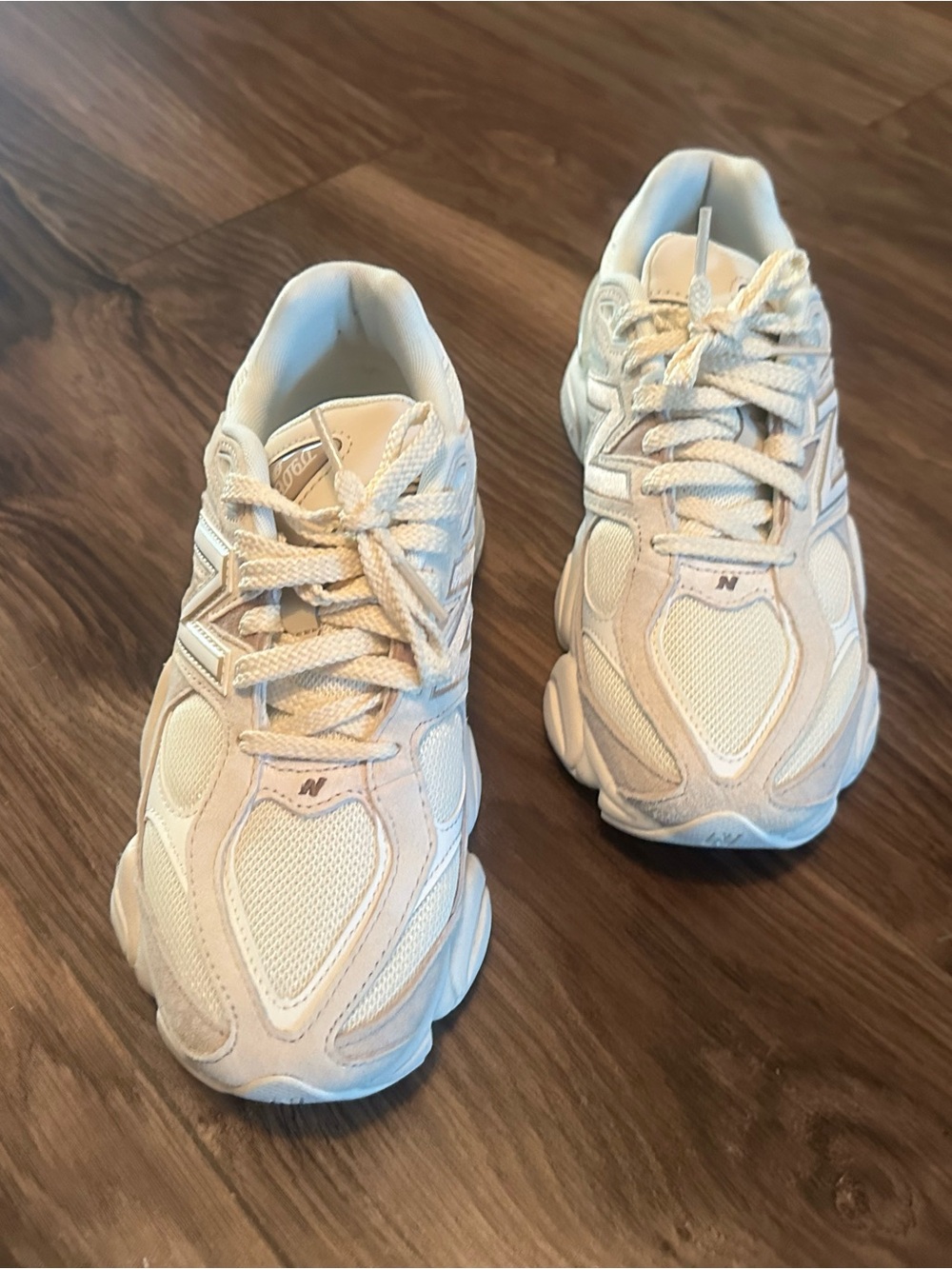 New Balance Women’s 9060